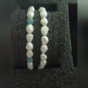 NATURAL Aquamarine and Natural Pearl stretch bracelet